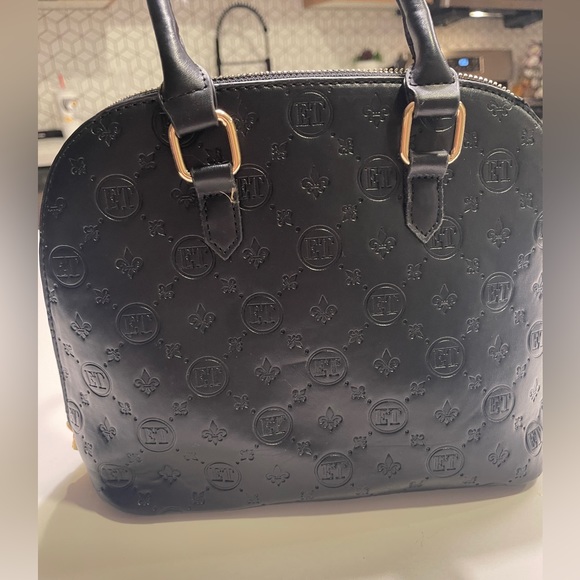 NWT- Ellen Tracy Signature Dome Crossbody Satchel-BLACK - Picture 4 of 15